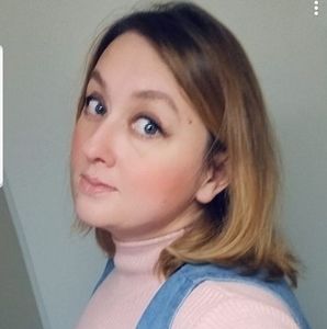 Meet your Posher, Chrissy